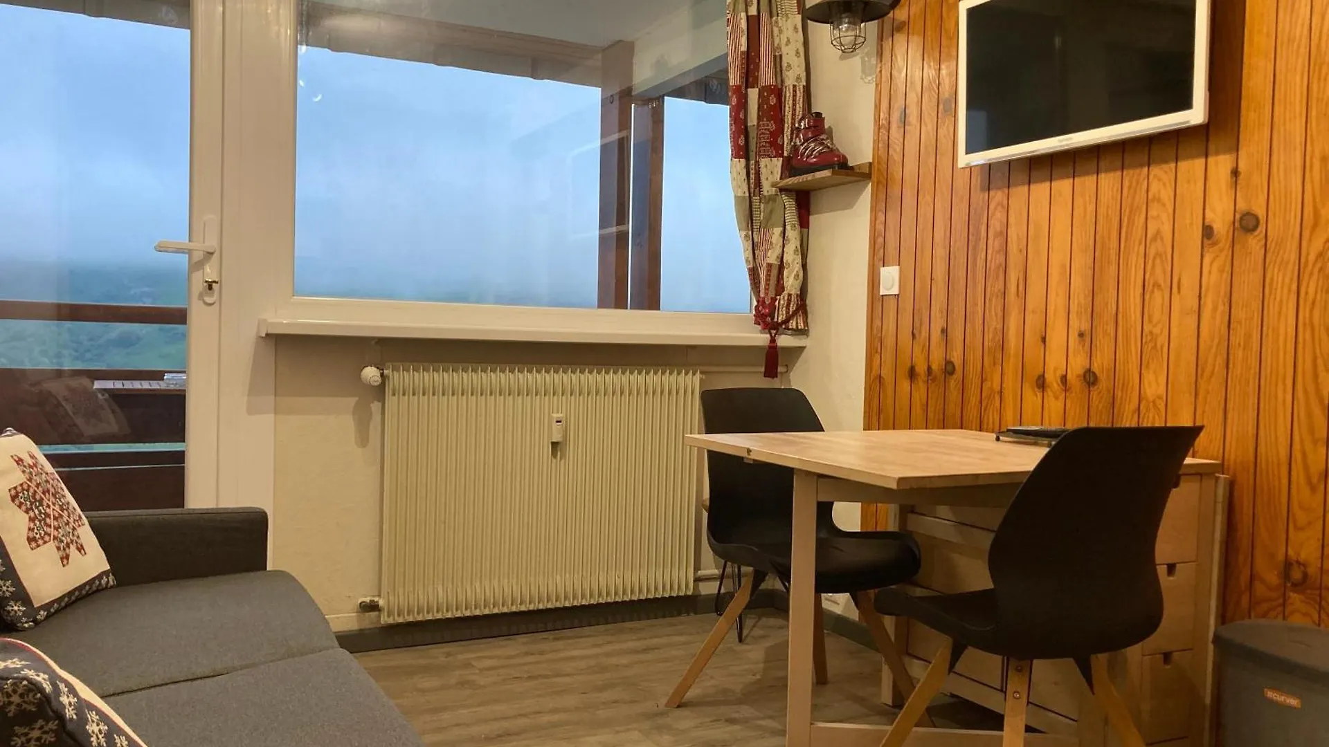 Les Menuires -Les Lauzes - Appart 2 pièces 5 pers - Balcon Sud Ouest - Ski aux pieds Saint-Martin-de-Belleville Appartement