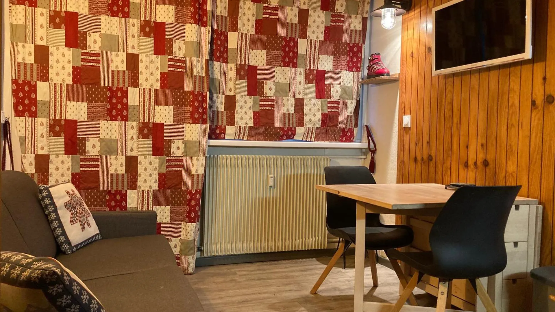 Les Menuires -Les Lauzes - Appart 2 pièces 5 pers - Balcon Sud Ouest - Ski aux pieds Saint-Martin-de-Belleville Appartement